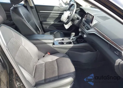 2020 Nissan Altima Platinum Intelligent Awd from USA, damaged, VIN 1N4BL4FW3LC125912